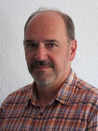 Herzlich Willkommen
Die Landesinnung Sachsen-Anhalt des Steinmetz- und Bildhauerhandwerks ist die Spitzenvereinigung der Steinmetzbetriebe in Sachsen-Anhalt. Sie vertritt die Interessen seiner Mitgliedsbetriebe gegenüber allen relevanten Behörden und Institutionen sowie der Öffentlichkeit in Sachsen-Anhalt.Lernen Sie uns kennen und nutzen Sie die Vorteile unseres Verbandes. Steinmetzbetriebe, die noch kein Mitglied in unserem Verband sind, laden wir herzlich ein, mit uns Kontakt aufzunehmen.Sind Sie auf der Suche nach einen Steinmetzbetrieb in Ihrer Nähe, so geben Sie in der linken Spalte unter Betriebssuche Ihre Postleitzahl und gegebenfalls den Aufgabenbereich ein. Hier finden Sie Fachbetriebe denen Sie vertrauen können.Ihr Landesinnungsmeister Frank Schuster